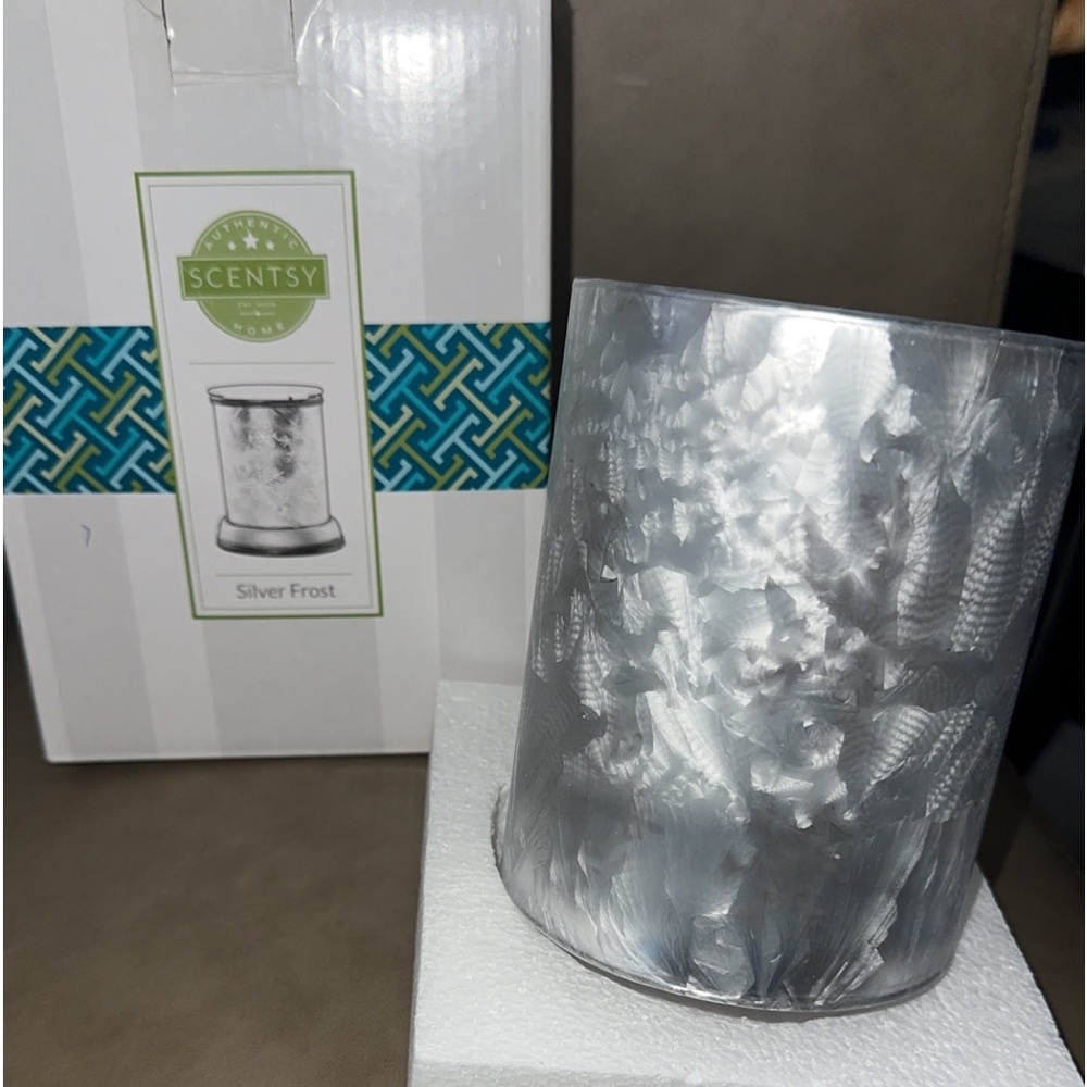 Scents silver frost